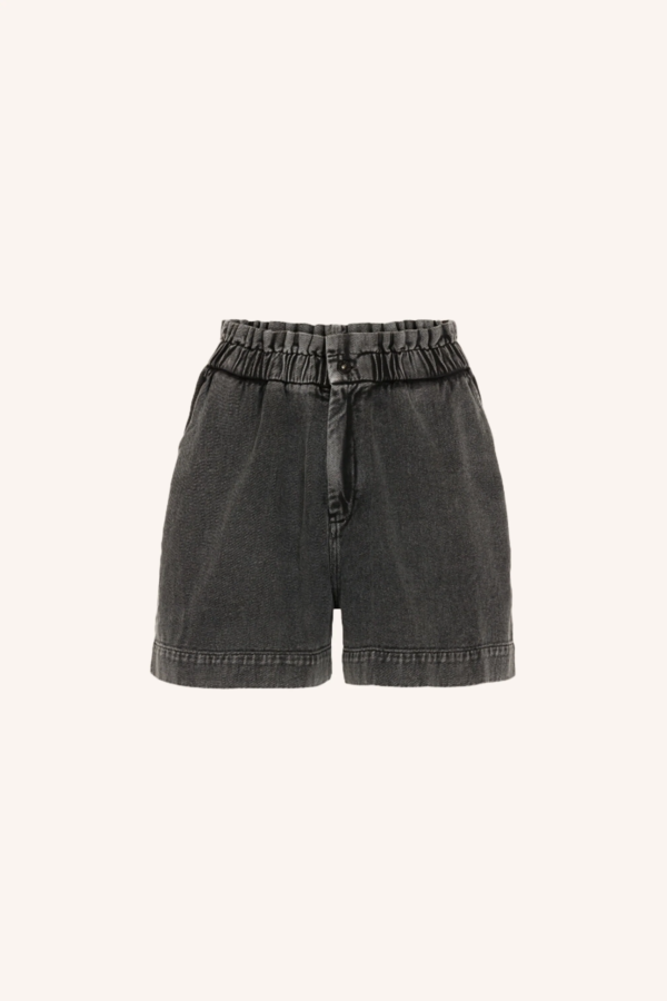 By bar Shorts