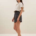 By bar Shorts