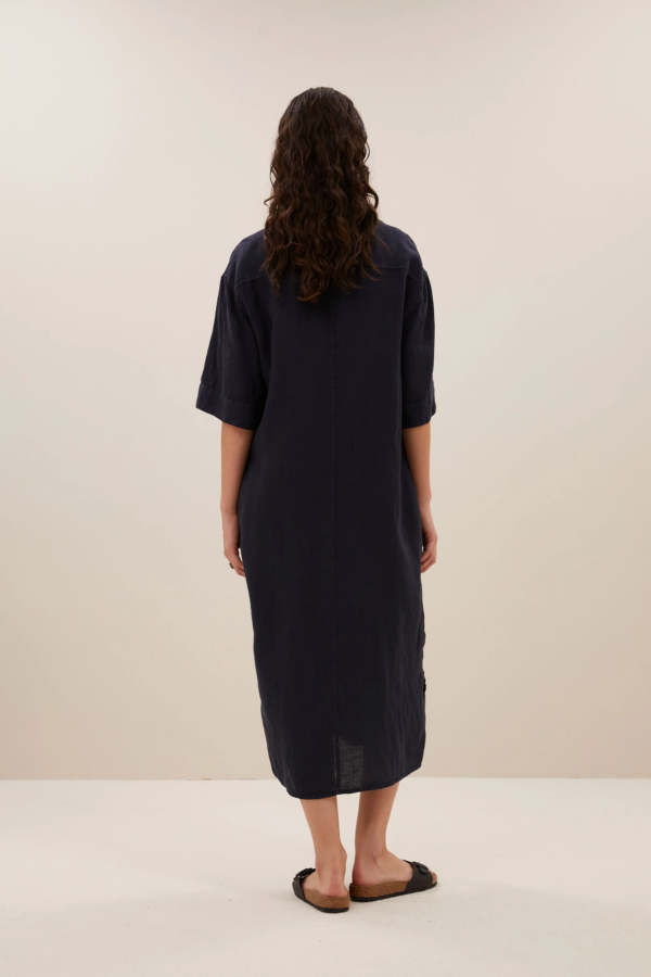 By bar Leinenkleid