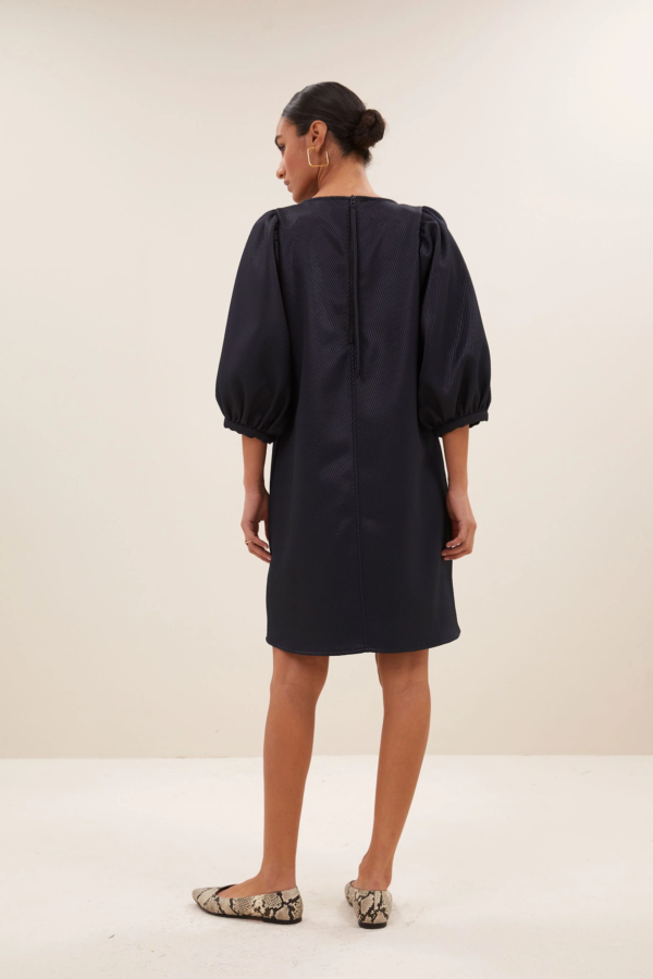 By bar Kleid