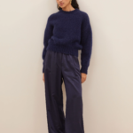 By bar Amsterdam, Hose